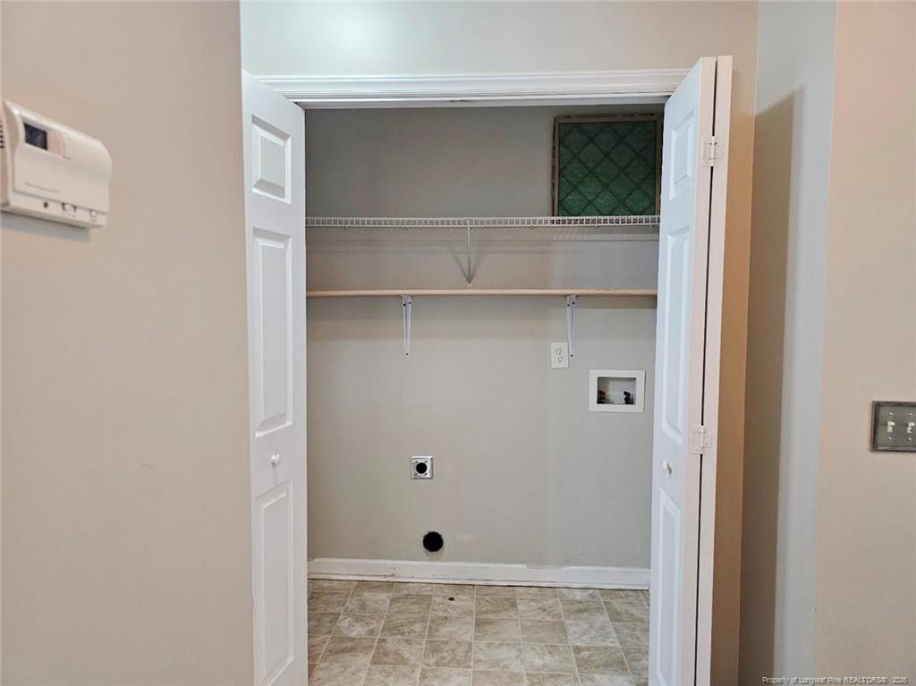 84 Gloucester Courts Property Photo 25