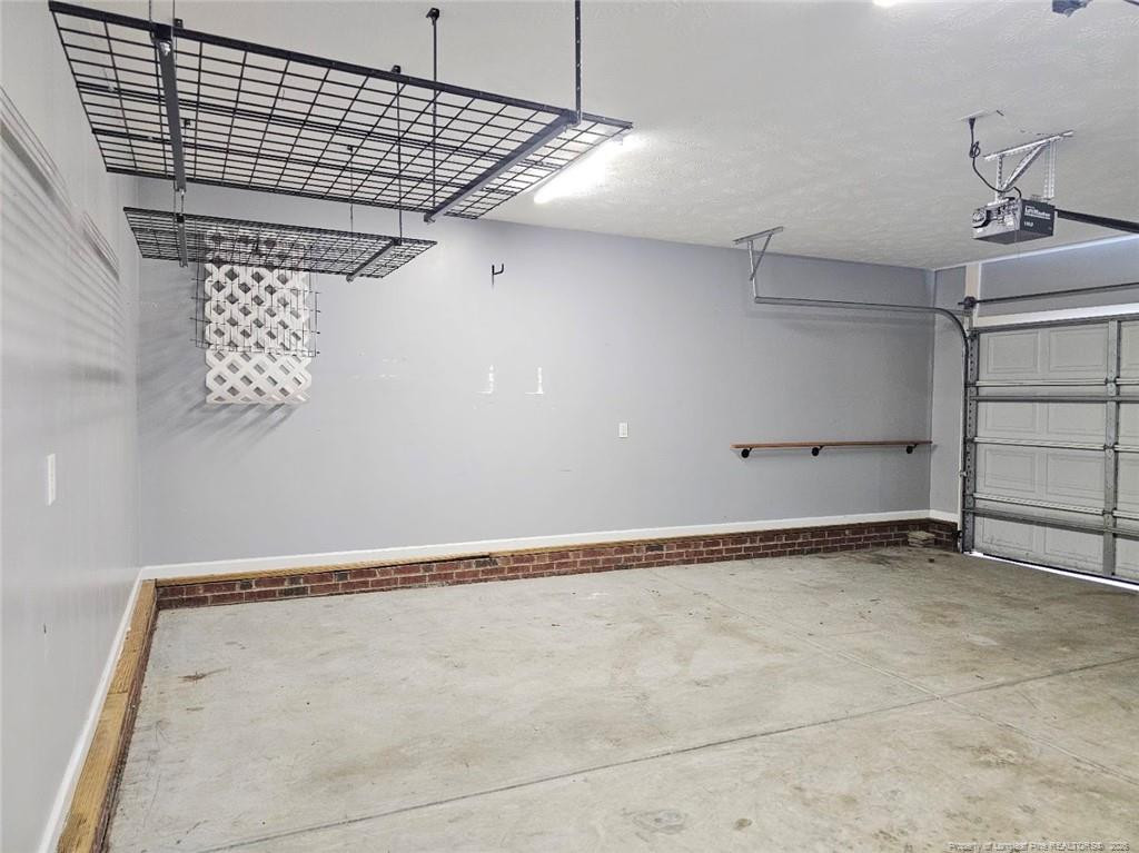 84 Gloucester Courts Property Photo 28