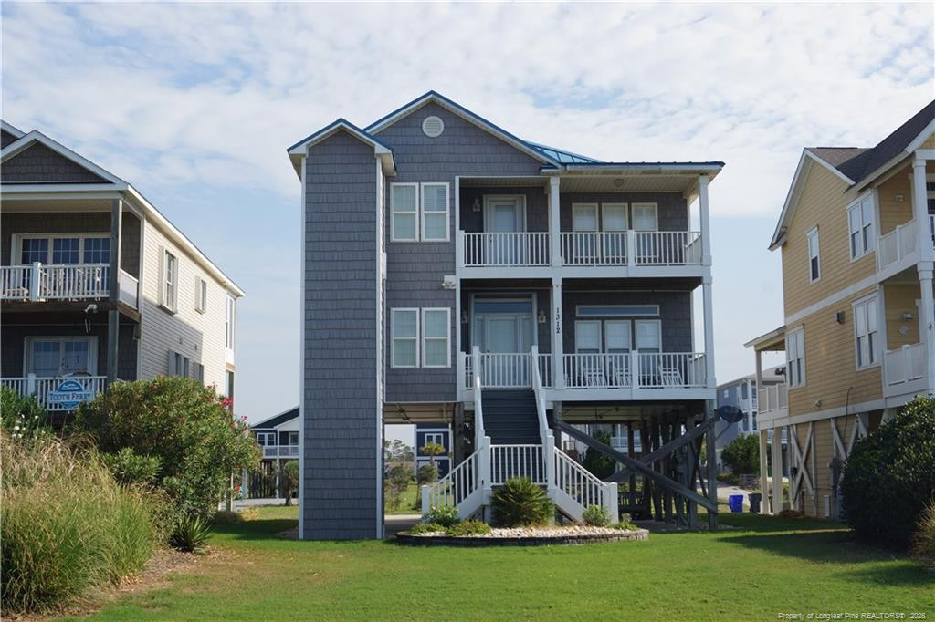 1312 W Beach Property Photo 1
