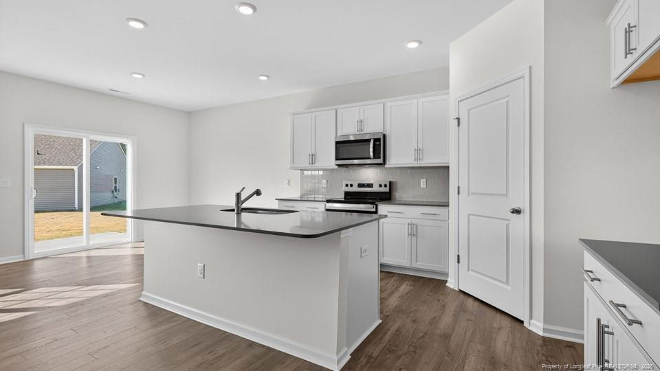 1122 Shoreline Drive Property Photo 5