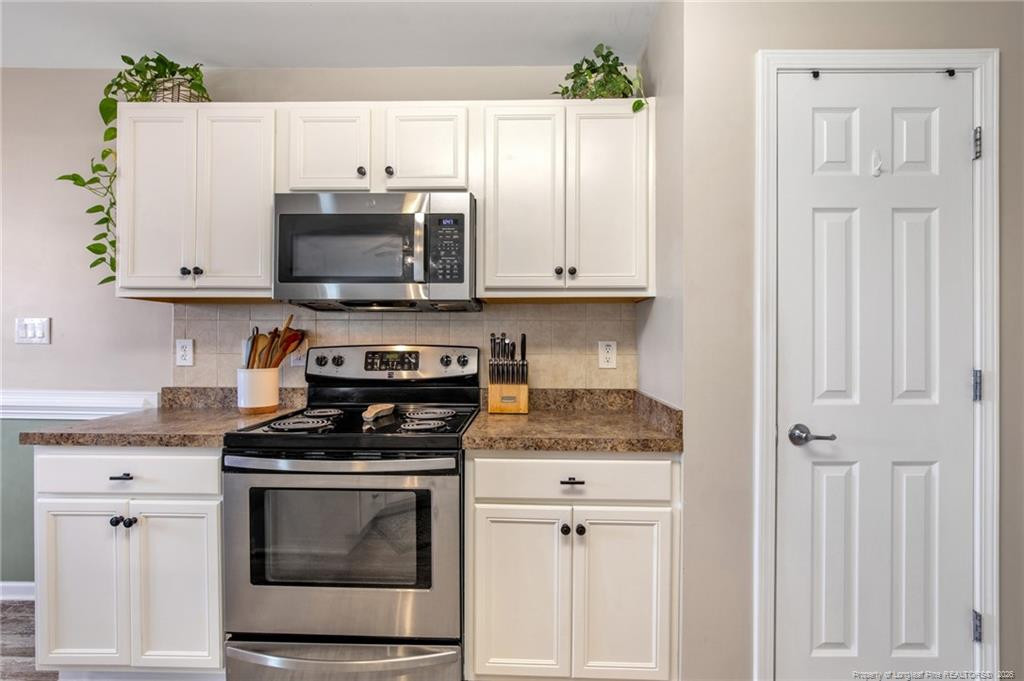 5744 Azure Drive Property Photo 14