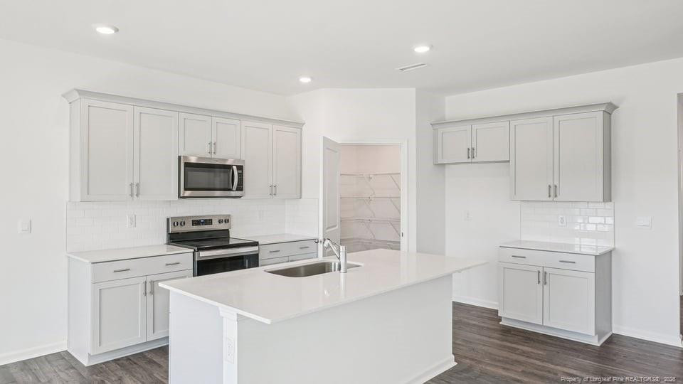 205 Rashford Way Property Photo 11