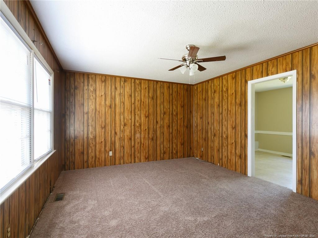 3249 Glenmore Drive Property Photo 4