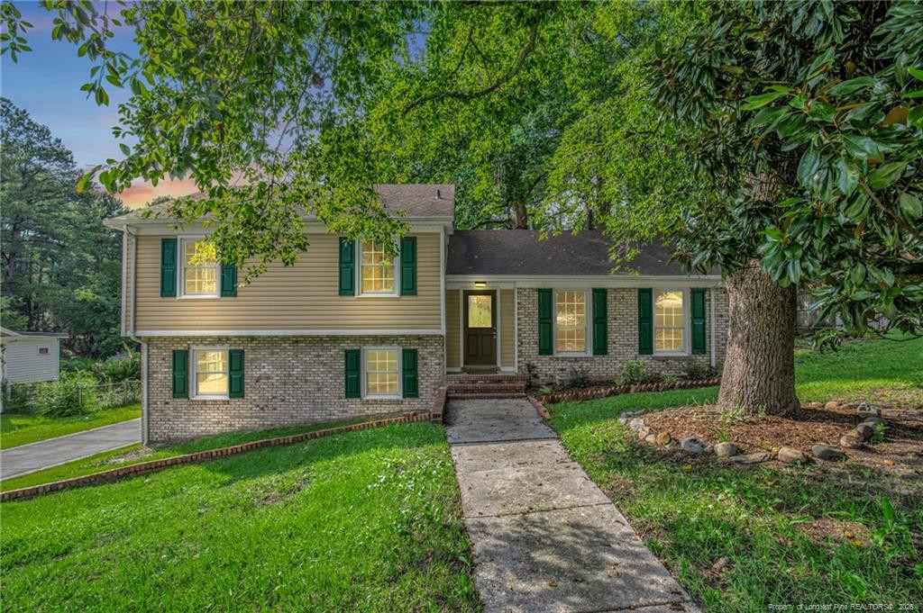5210 Southport Road Property Photo 1