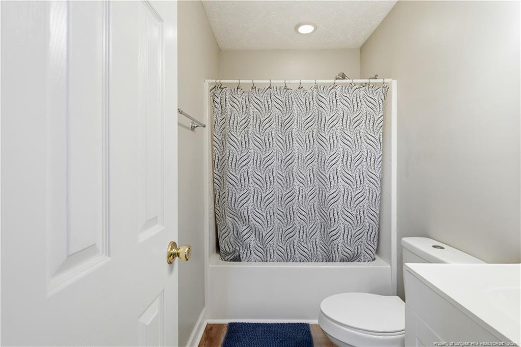 40 Dover Court E Property Photo 31
