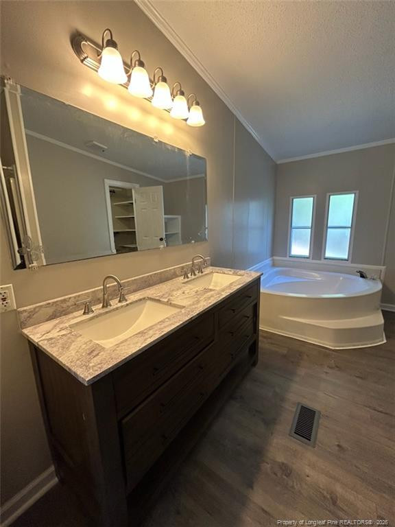 211 Roping Lane Property Photo 9