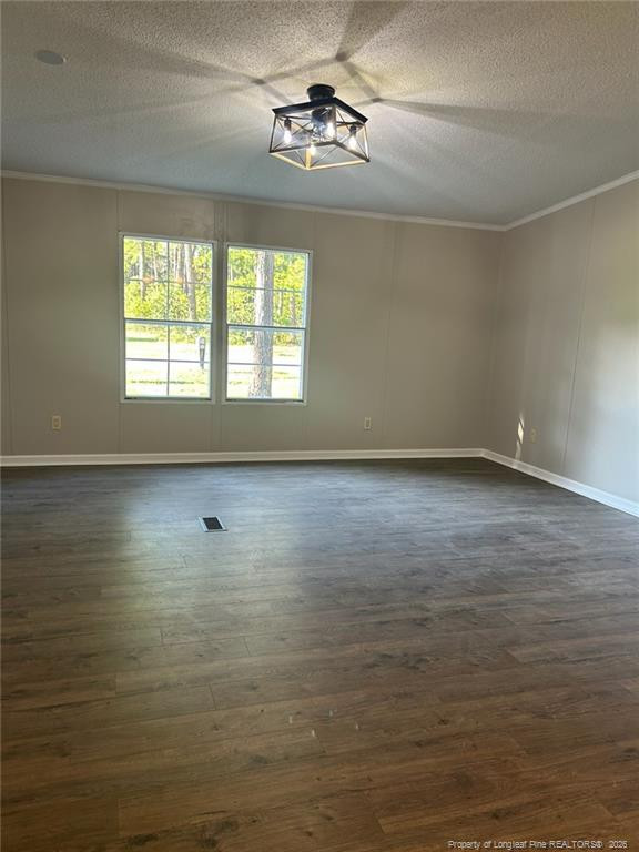 211 Roping Lane Property Photo 13