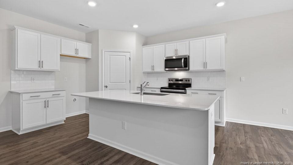 3076 Platinum Circle Property Photo 8