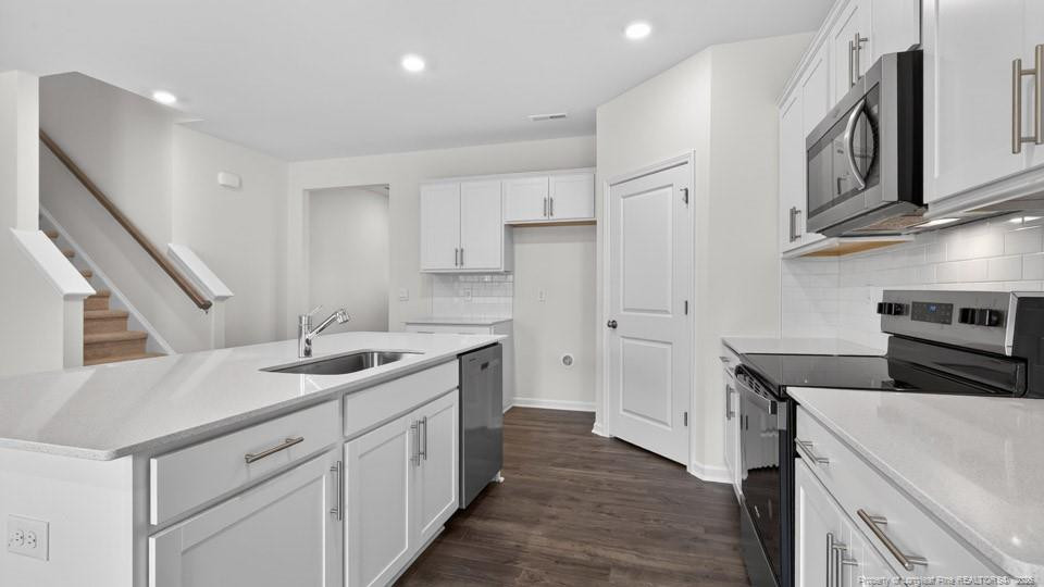3076 Platinum Circle Property Photo 9