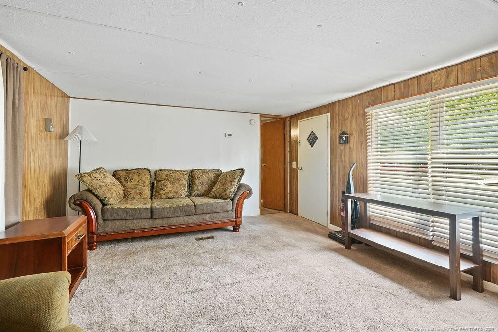 5998 Love Court Property Photo 7