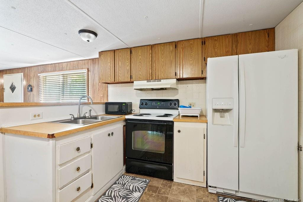 5998 Love Court Property Photo 11