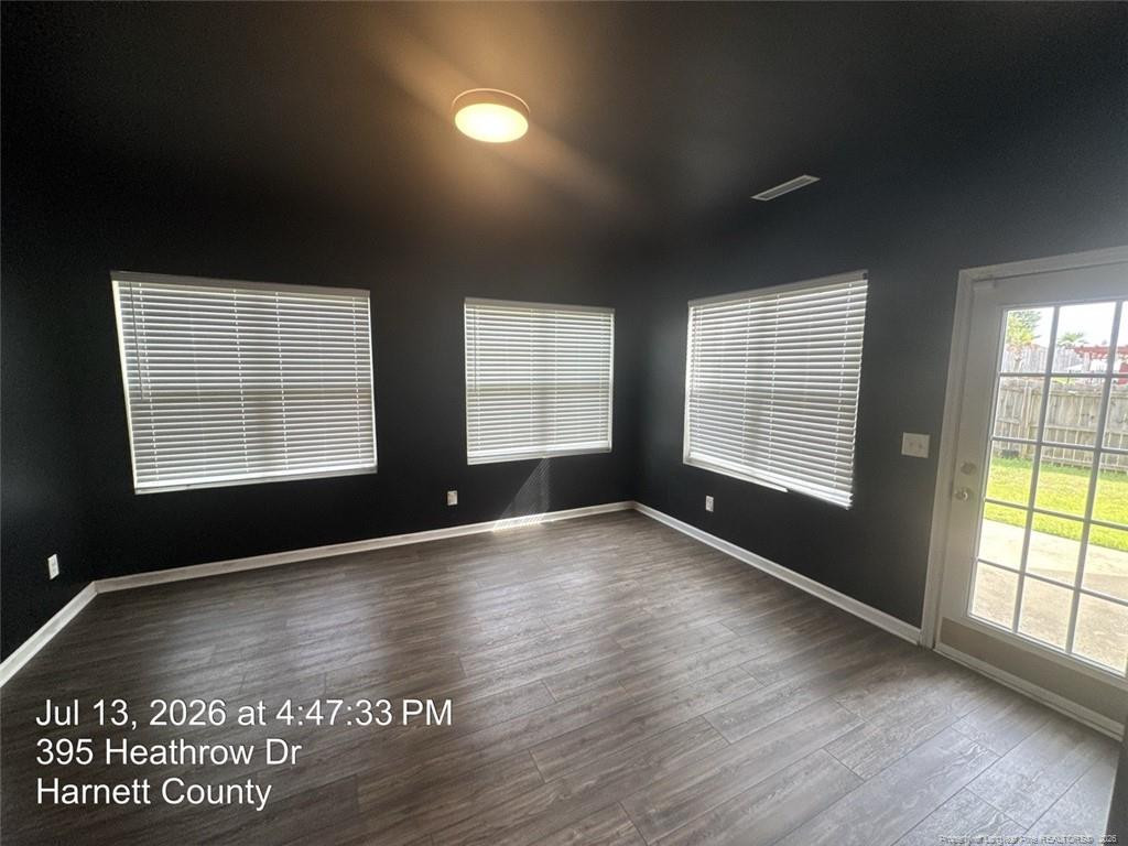 395 Heathrow Drive Property Photo 10