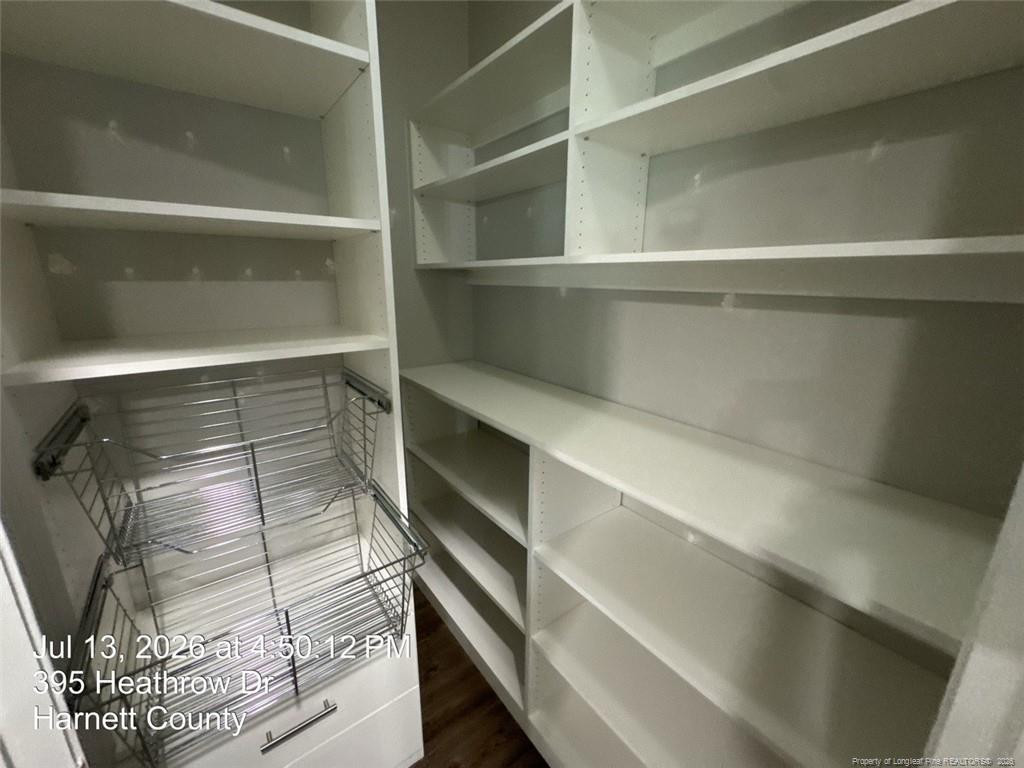 395 Heathrow Drive Property Photo 17