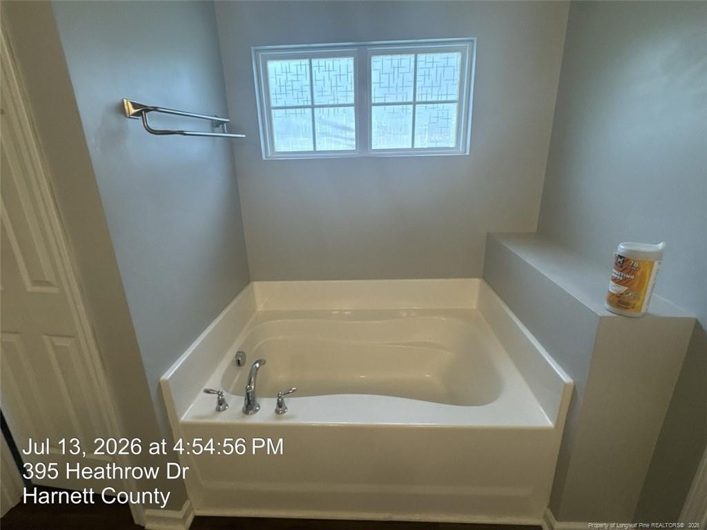 395 Heathrow Drive Property Photo 26