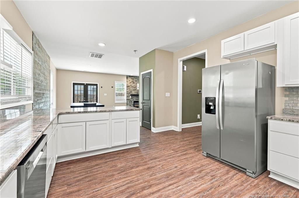 1085 Moonland Drive Property Photo 16