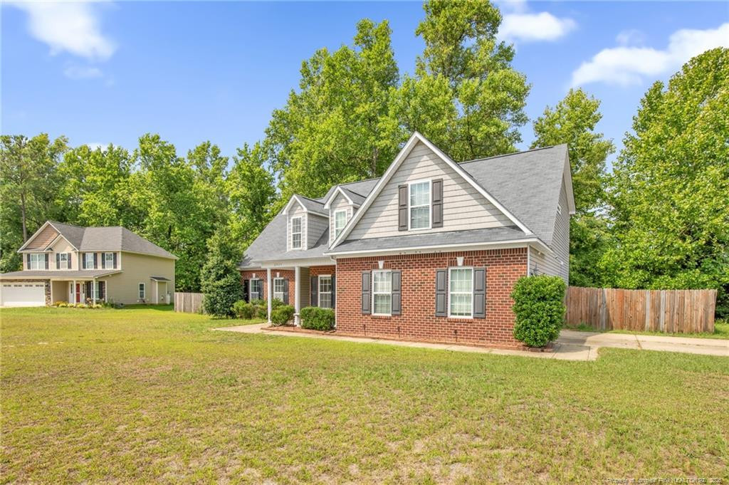 2904 Assurian Court Property Photo 2