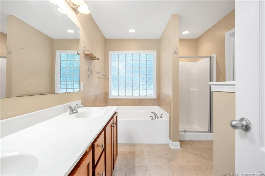 2904 Assurian Court Property Photo 17