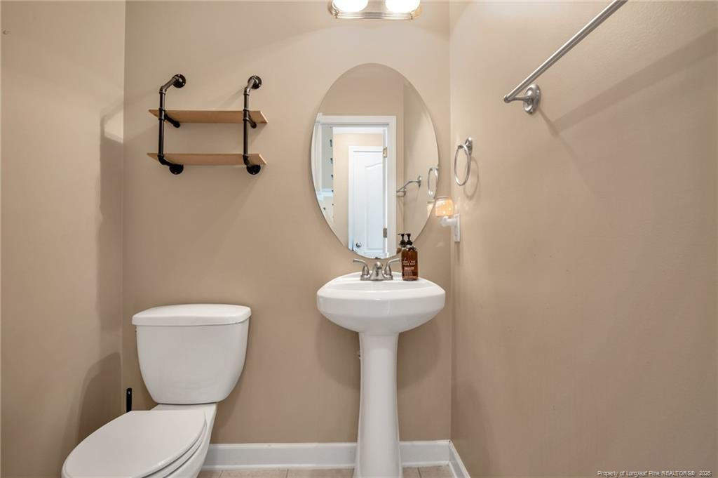 2904 Assurian Court Property Photo 29