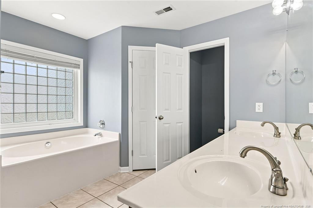 5824 Nesee Street Property Photo 17