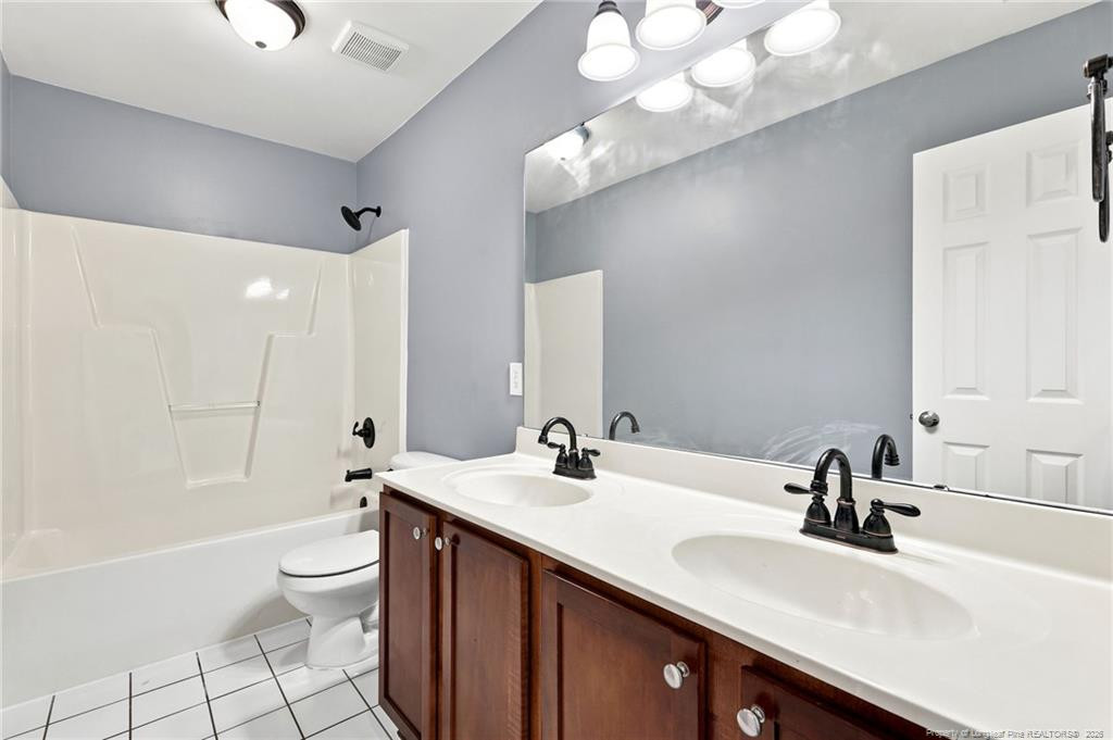 5824 Nesee Street Property Photo 26