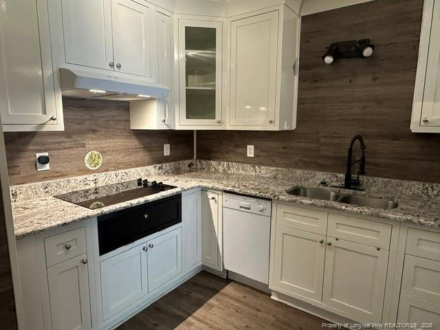 110 Lake Place Condo Drive Property Photo 4