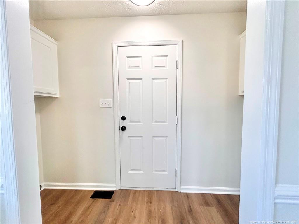 6418 Streeter Drive Property Photo 17