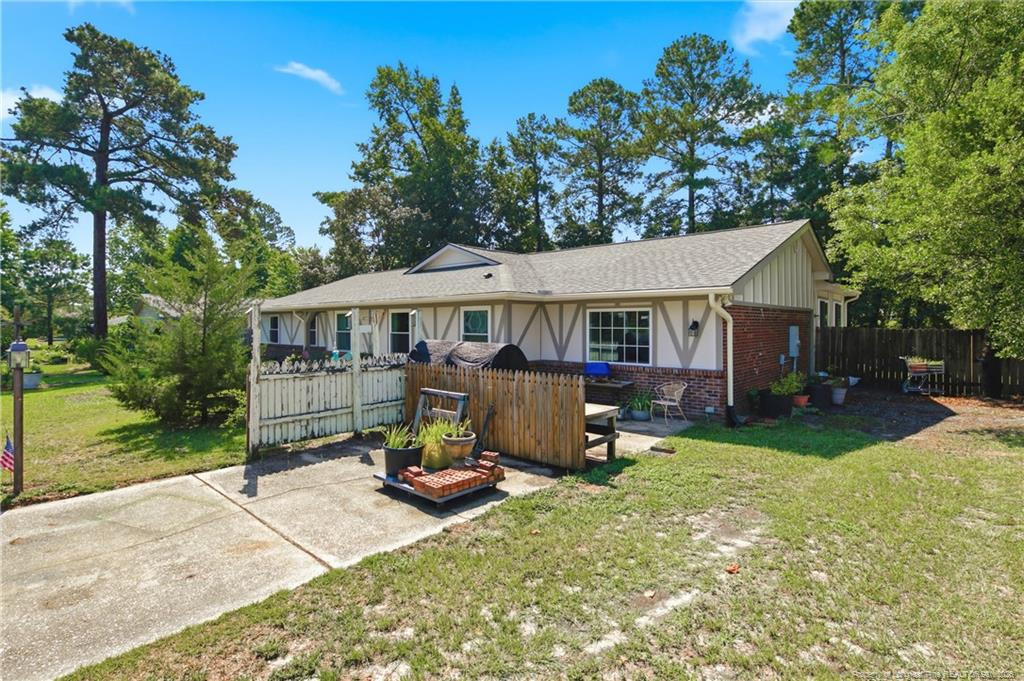 6885 Buttermere Drive Property Photo 2