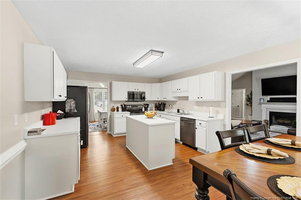726 Foxcroft Drive Property Photo 8