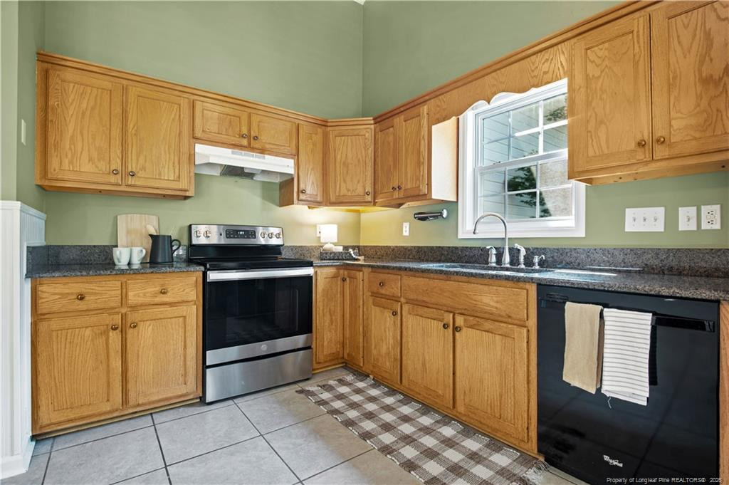 5579 Linkwood Drive Property Photo 8