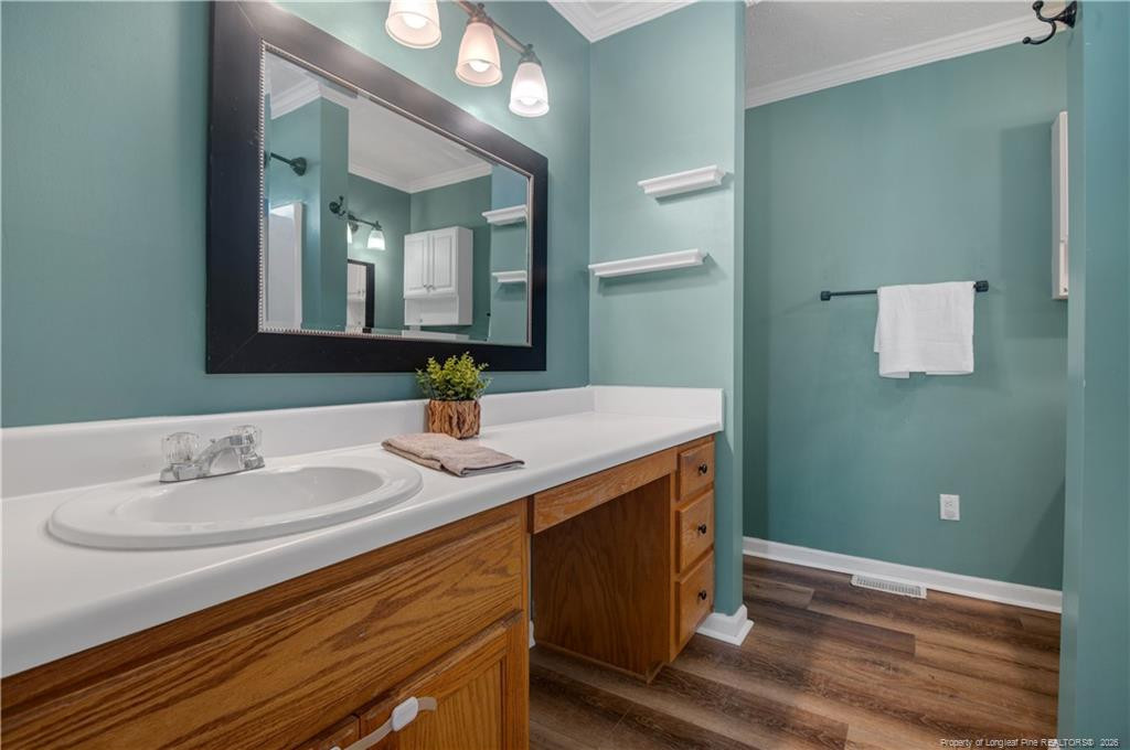 5579 Linkwood Drive Property Photo 20