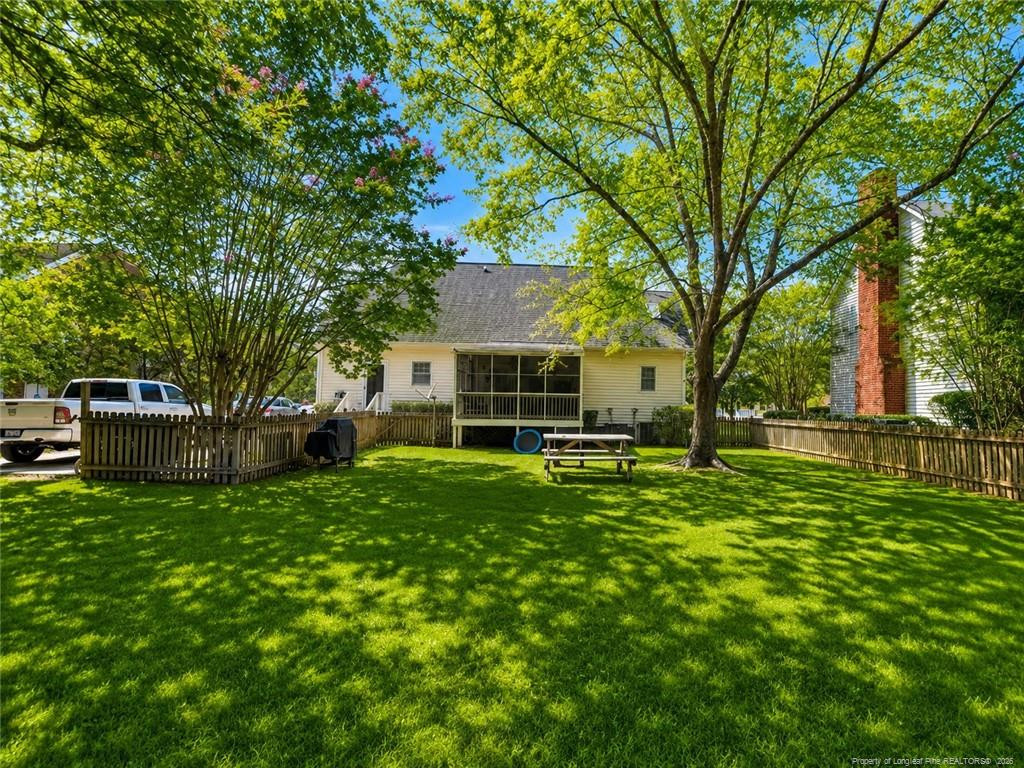 204 Oak Branches Closes Property Photo 5