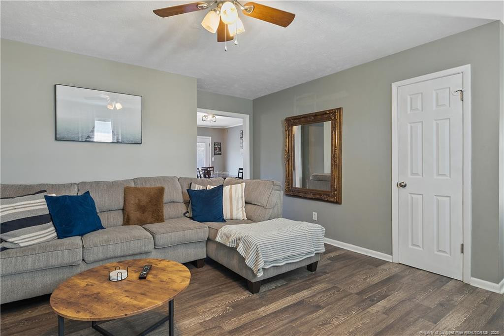 1824 St Paul Avenue Property Photo 9