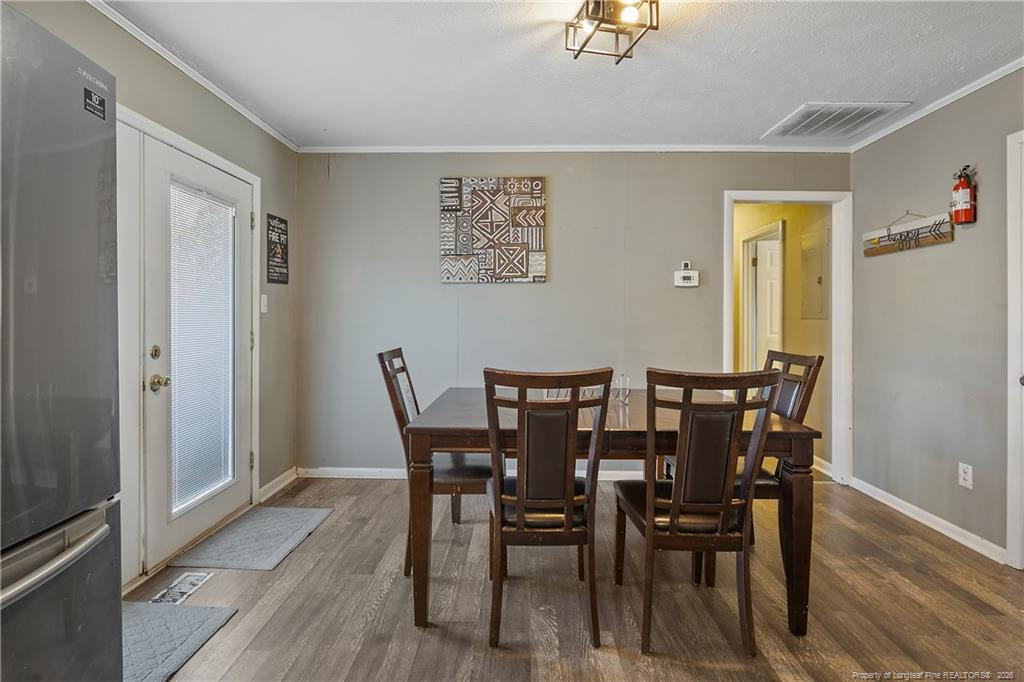 1824 St Paul Avenue Property Photo 12