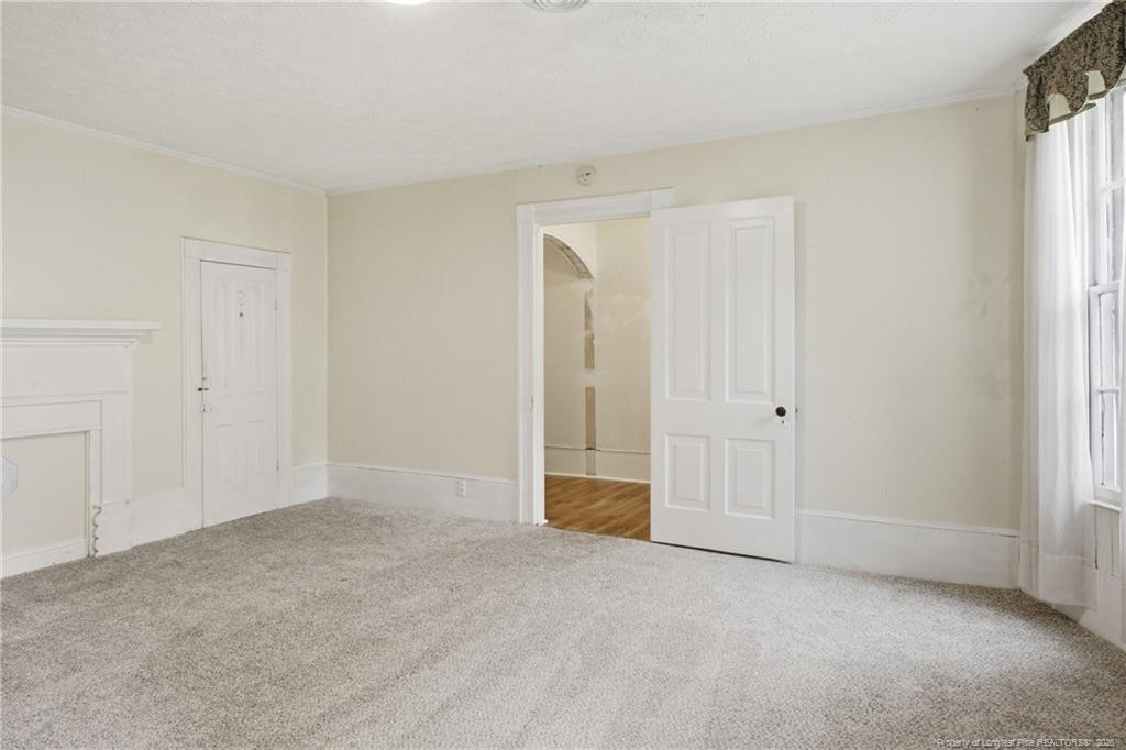 206 E 2nd Avenue Property Photo 36