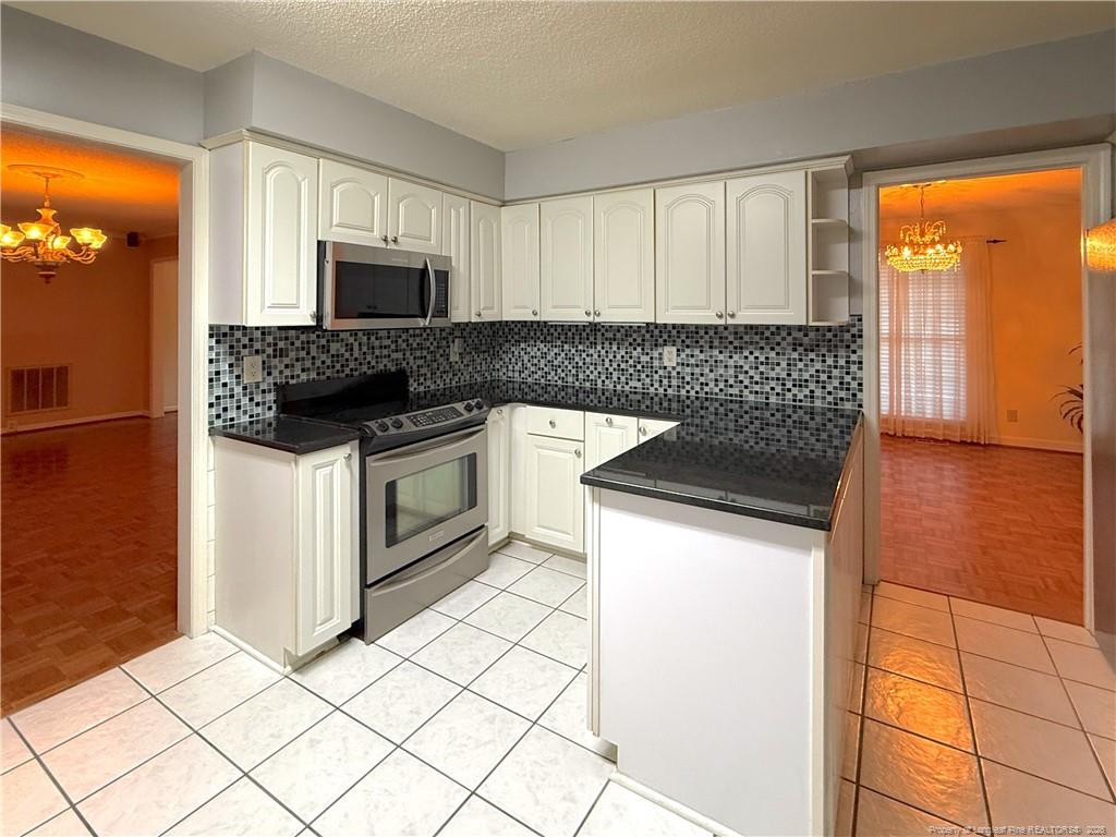5622 Weatherford Road Property Photo 2