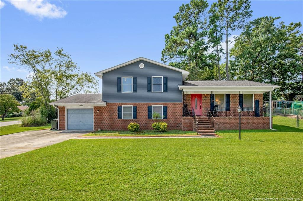 6833 Brasswood Drive Property Photo 1