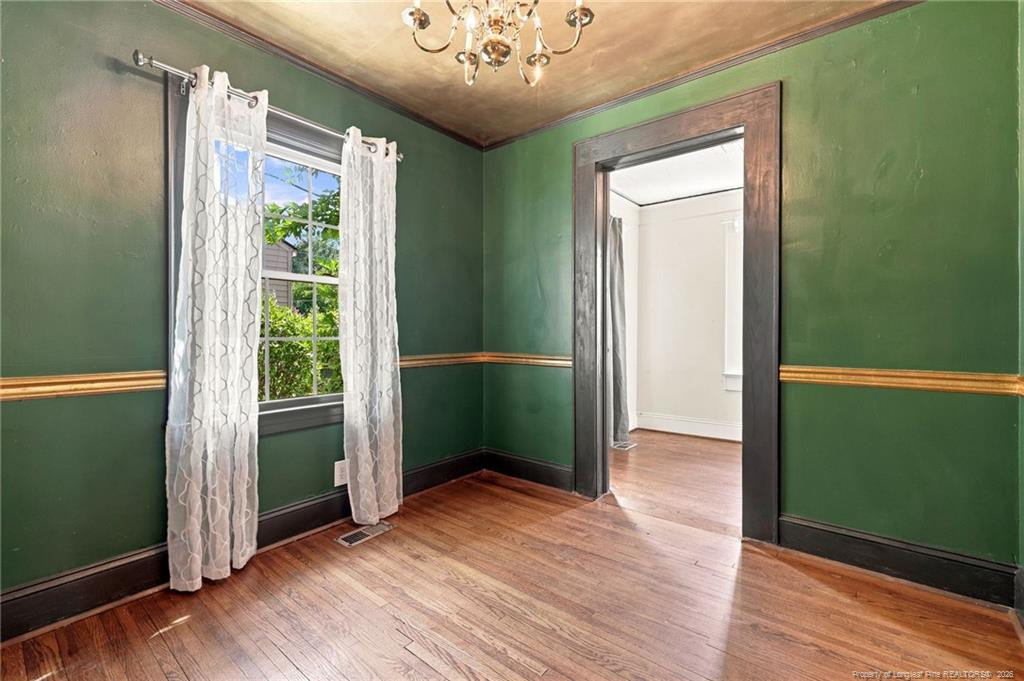 608 Glenville Avenue Property Photo 11