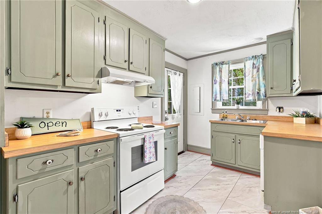 608 Glenville Avenue Property Photo 14
