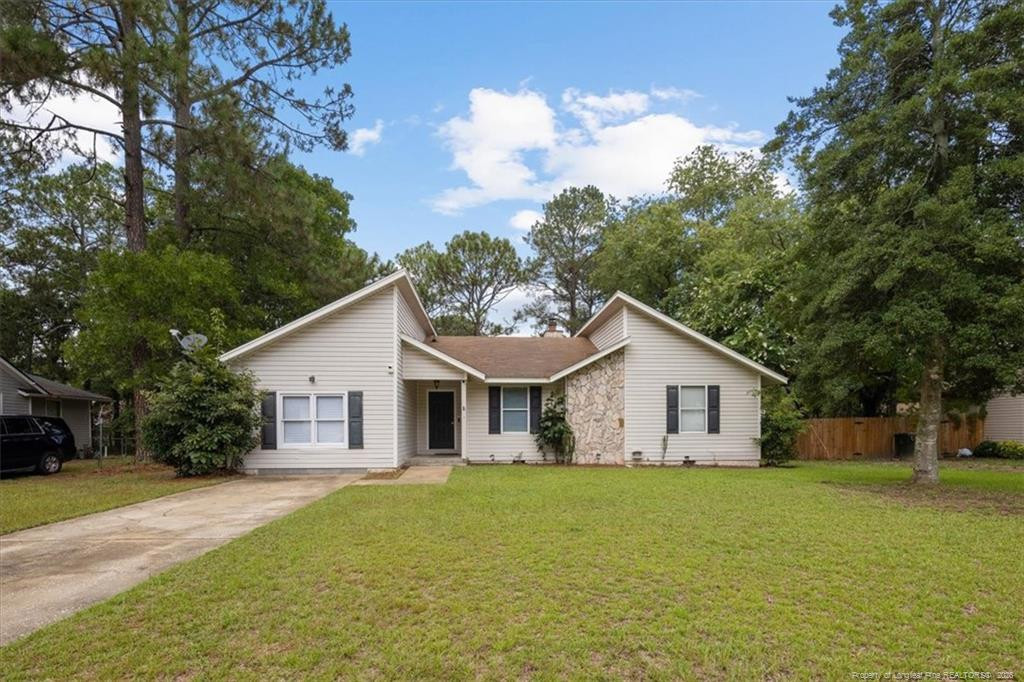 7012 Salinas Court Property Photo 4