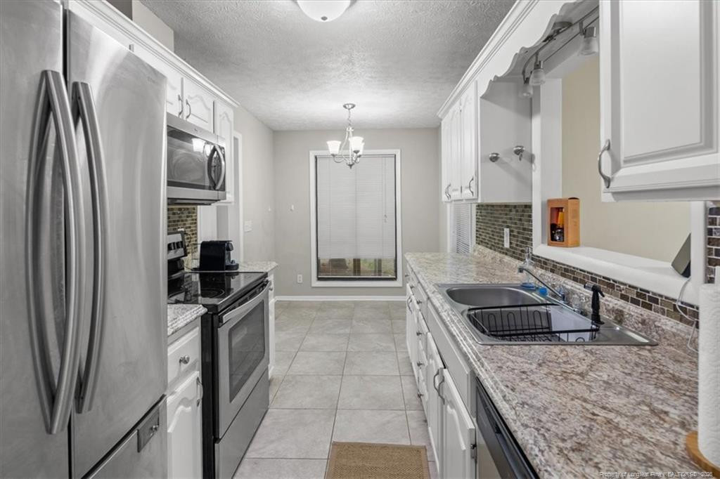 7012 Salinas Court Property Photo 16