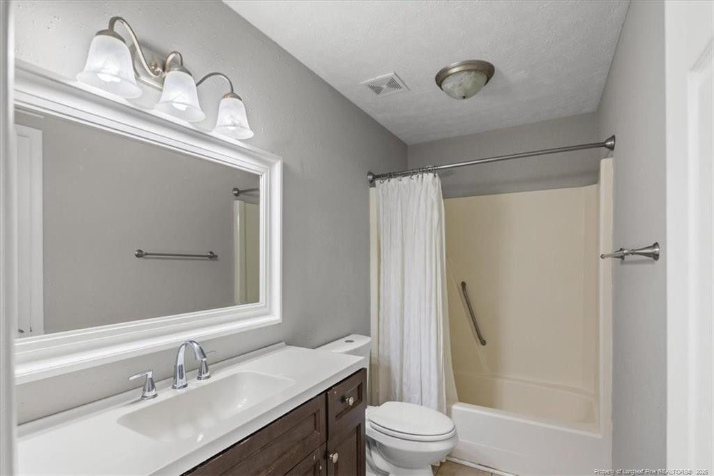 7012 Salinas Court Property Photo 29