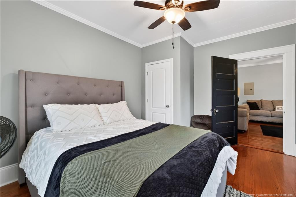 423 E Edinborough Avenue Property Photo 20