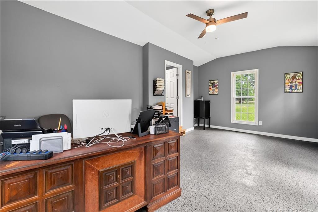 423 E Edinborough Avenue Property Photo 33