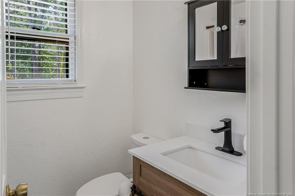 600 Winding Creek Drive Property Photo 17