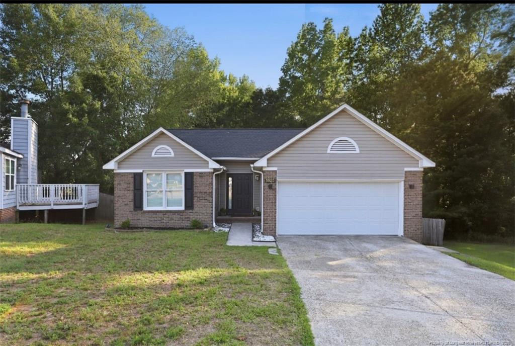 5923 Lively Court Property Photo 1