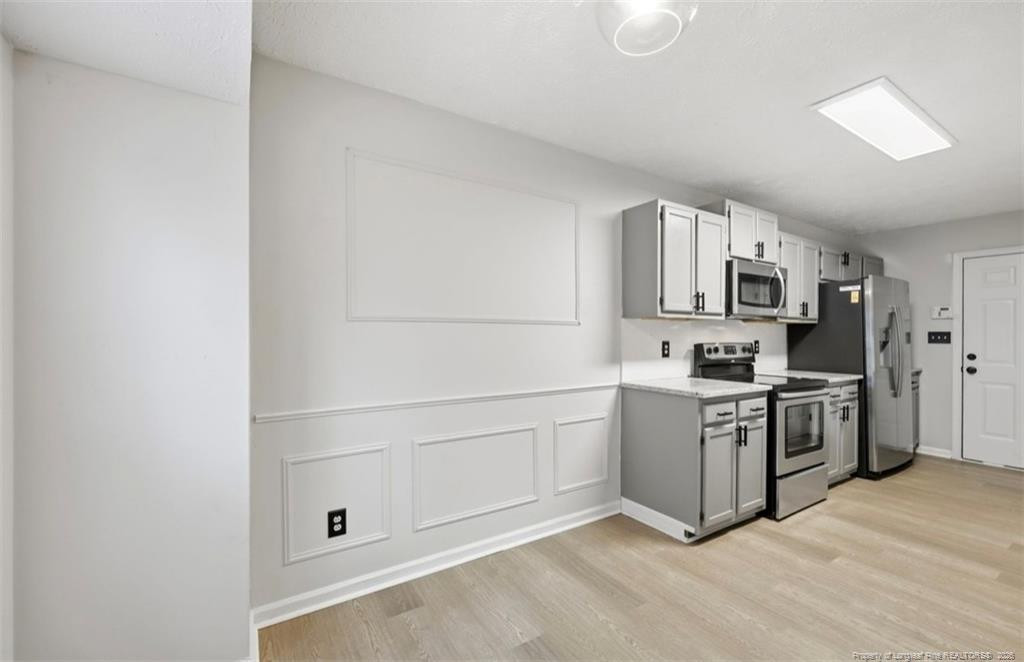 5923 Lively Court Property Photo 11