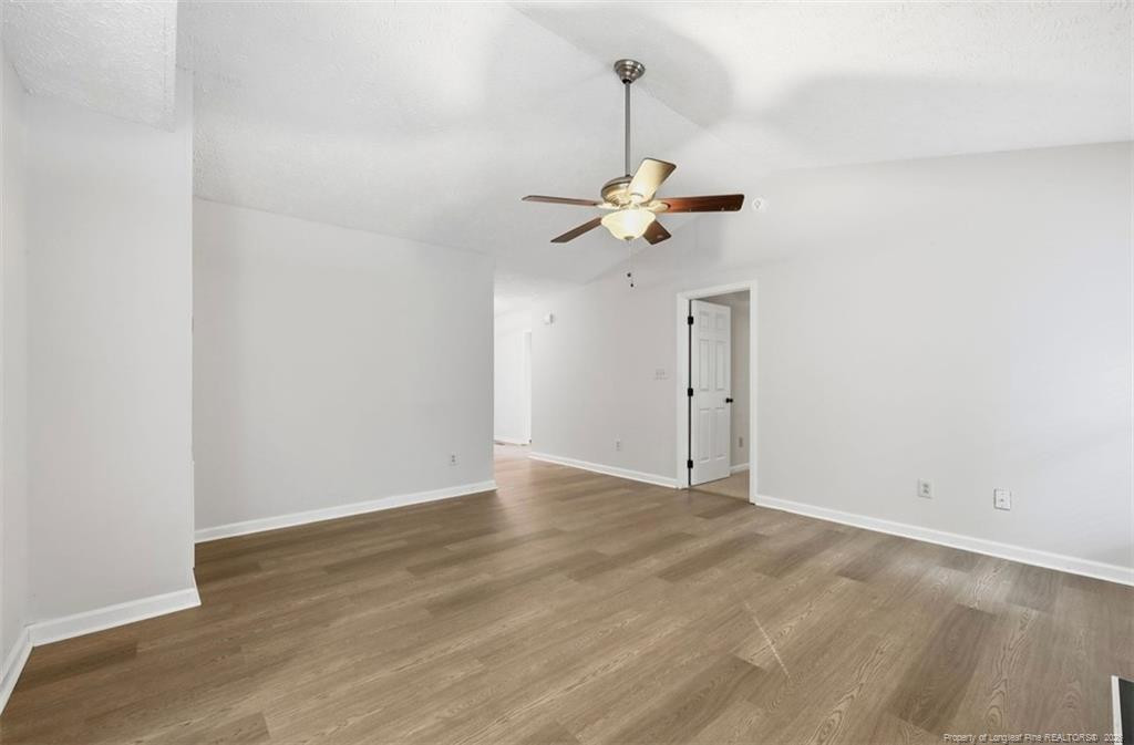 5923 Lively Court Property Photo 14