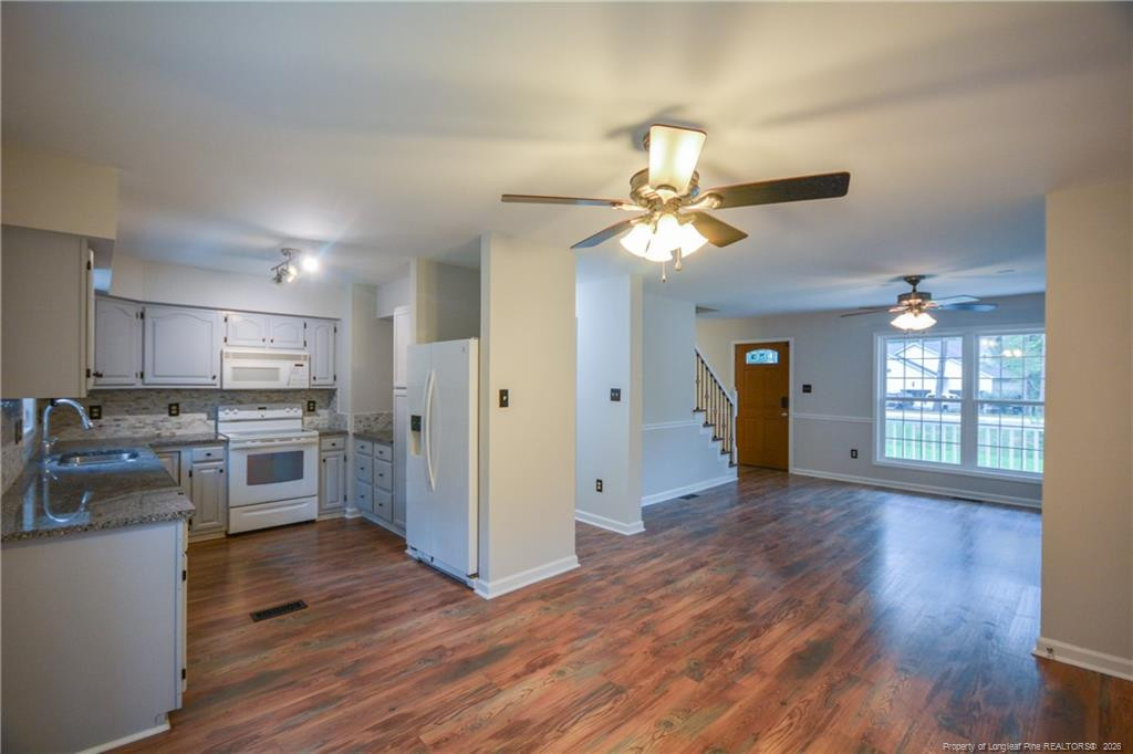 166 Coachman Way Property Photo 12