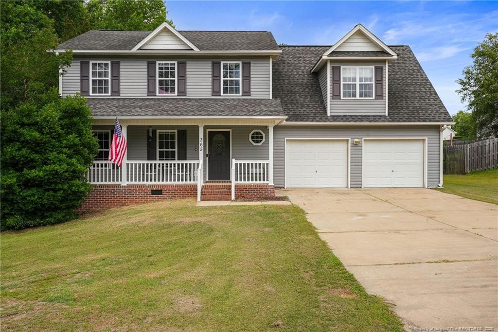 365 Yorkshire Drive Property Photo 2