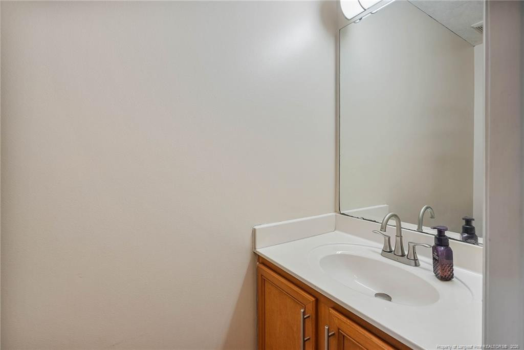 365 Yorkshire Drive Property Photo 20